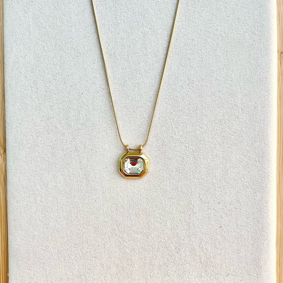 18K Gold Plated Stainless Steel Square White AAA CZ Crystal Pendant Necklace - Picture 12 of 15